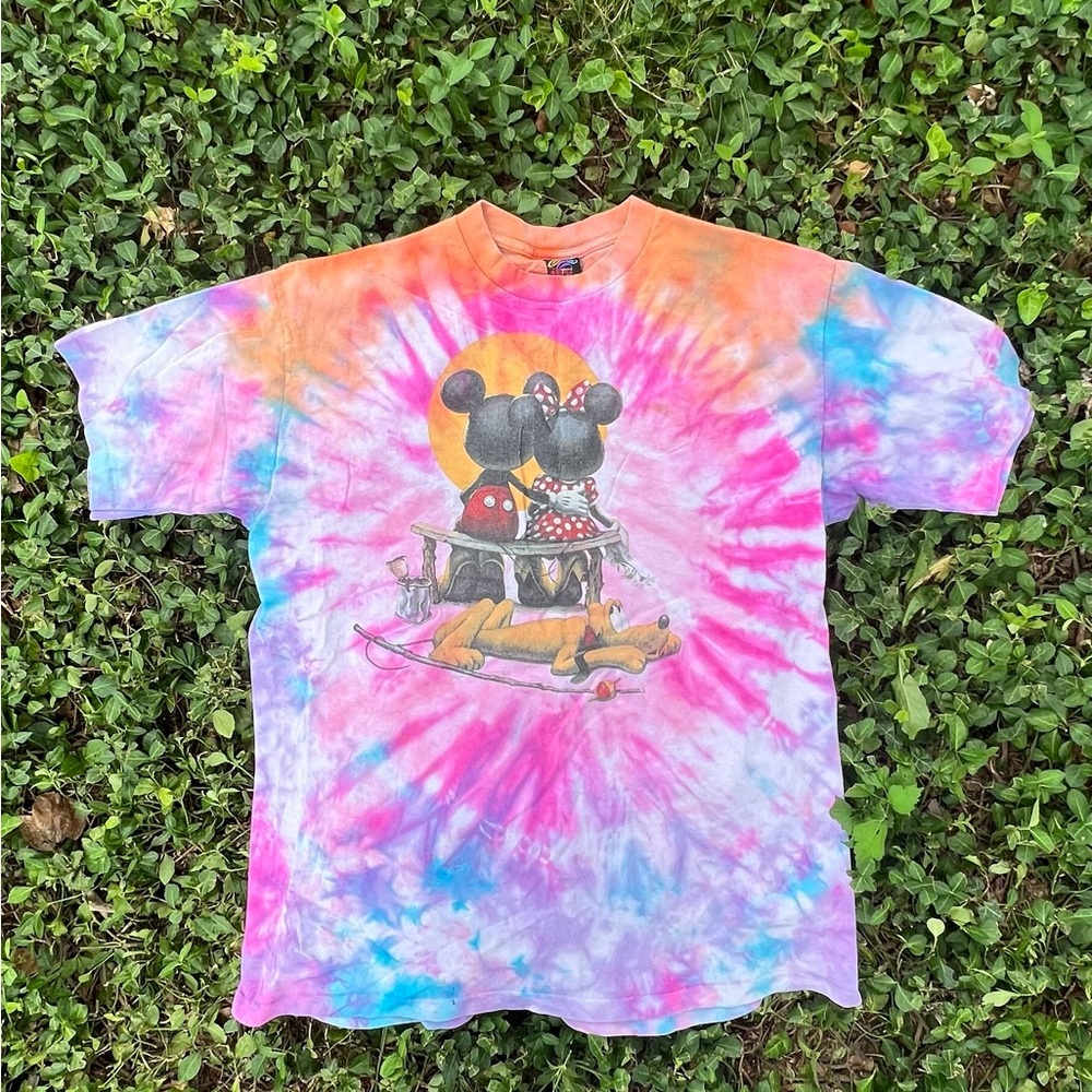 Vintage Disney Mickey Mouse tie dye t shirt size large in good condition